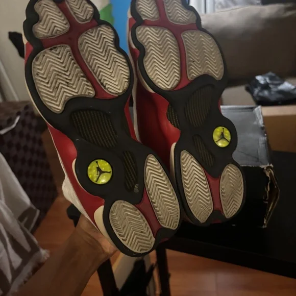 AIR JORDAN 13 RETRO - Size 7 GS, Red /grey/white - Picture 5 of 6